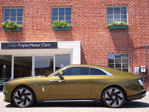Certified 2024 Rolls-Royce Spectre w/ Spectre Launch Package AWD/4WD image 3