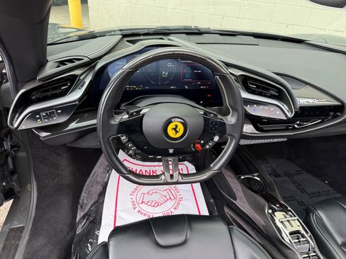 Used 2023 Ferrari SF90 Spider image 82