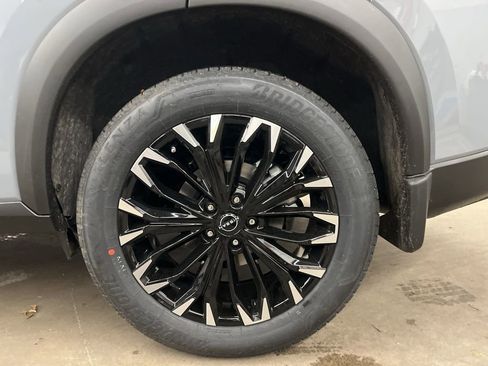 New 2026 Nissan Rogue SV AWD/4WD image 12