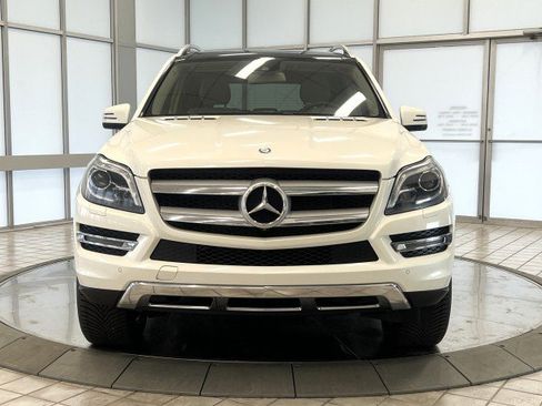 Used 2015 Mercedes-Benz GL 450 4MATIC image 2