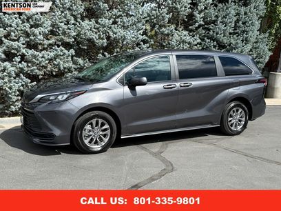 Used 2025 Toyota Sienna LE