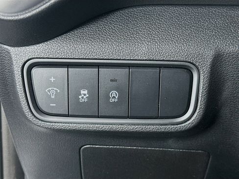 Used 2025 Kia Soul LX w/ LX Technology Package image 17