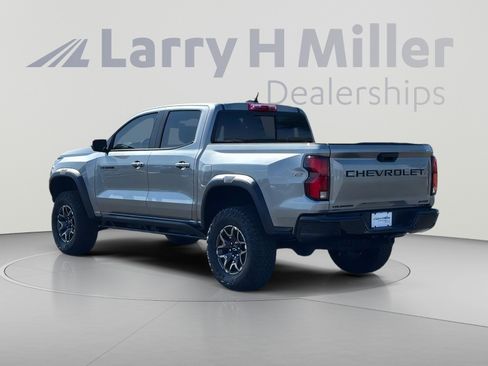 Used 2025 Chevrolet Colorado ZR2 AWD/4WD image 4