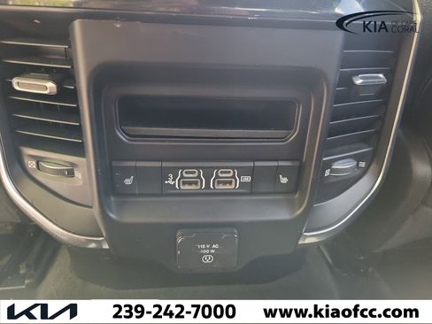 Used 2020 RAM 1500 Laramie AWD/4WD image 16