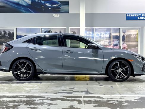 Used 2021 Honda Civic Sport Touring image 7