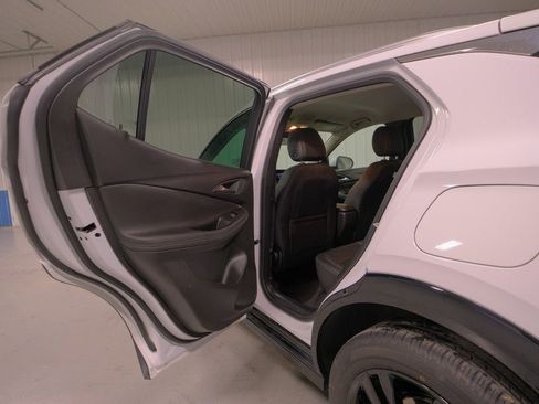 Used 2024 Buick Encore GX Sport Touring image 26