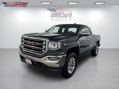 Used 2018 GMC Sierra 1500 SLT w/ SLT Premium Package image 1