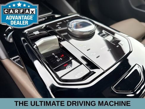 Used 2025 BMW 530i xDrive w/ Premium Package AWD/4WD image 12