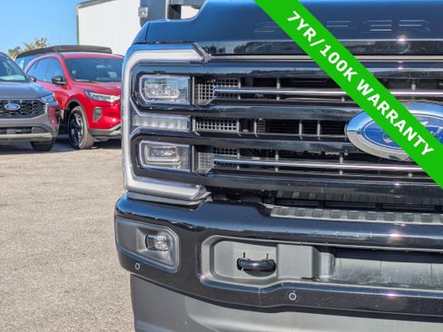 Used 2025 Ford F350 Platinum image 9