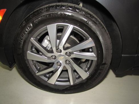 Used 2022 Chevrolet Equinox Premier image 25