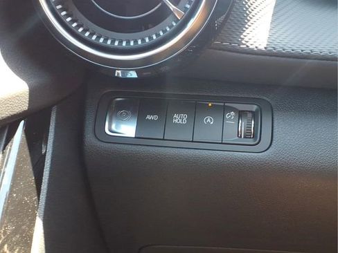 New 2026 Chevrolet Equinox LT w/ Safety and Technology Package AWD/4WD image 12