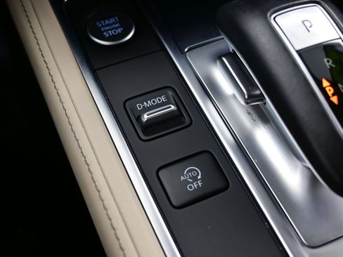 Used 2023 INFINITI QX60 Luxe w/ Cargo Package AWD/4WD image 26
