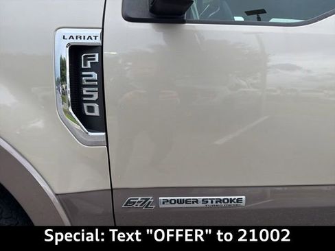Used 2018 Ford F250 Lariat w/ Lariat Value Package AWD/4WD image 15