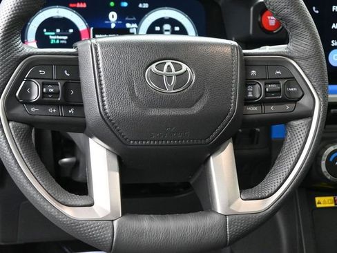 Used 2025 Toyota Tacoma TRD Sport w/ TRD Sport Upgrade Package AWD/4WD image 8