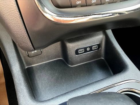 Used 2020 Dodge Durango GT AWD/4WD image 16