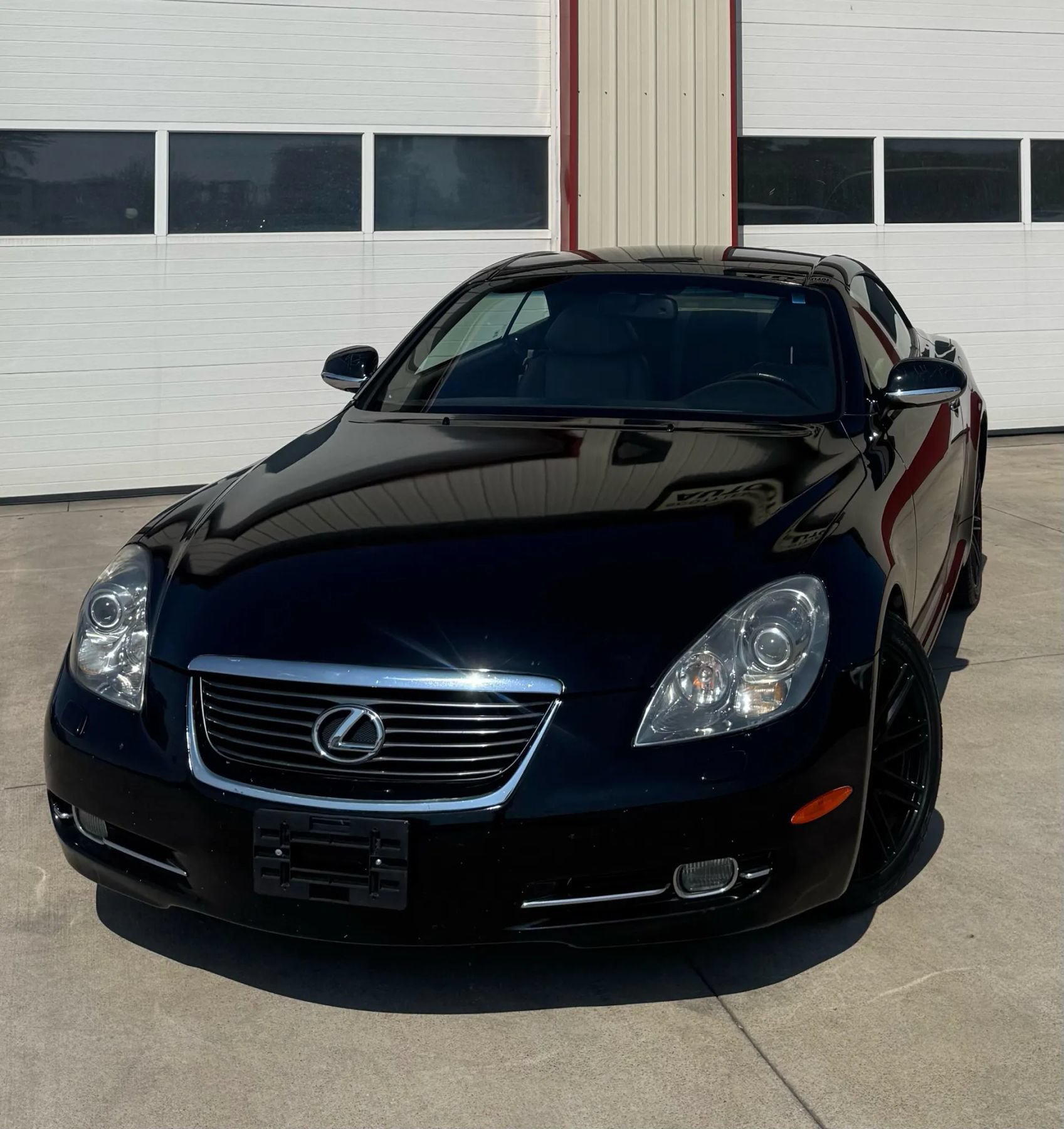 Used 2006 Lexus SC 430 Convertible w/ Preferred Accessory Pkg RWD image 3
