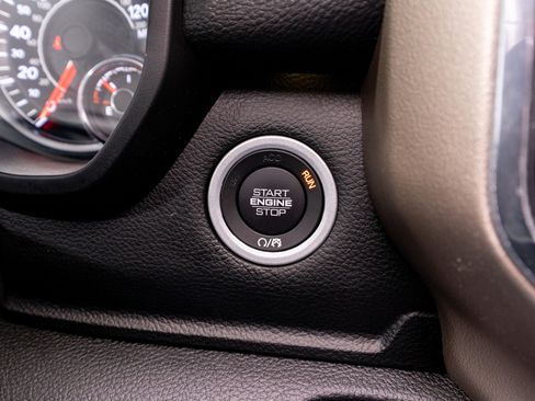 Used 2020 RAM 1500 Laramie image 27