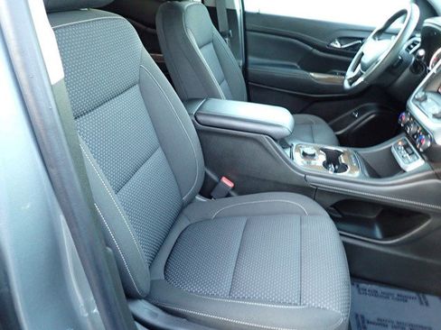 Certified 2023 GMC Acadia SLE w/ Driver Convenience Package image 14