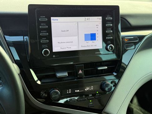 Certified 2022 Toyota Camry SE image 23