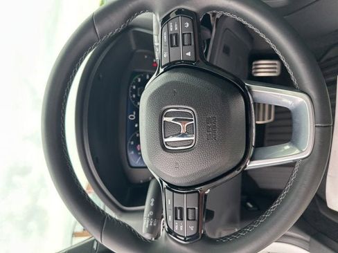 Used 2025 Honda Civic Sport image 6
