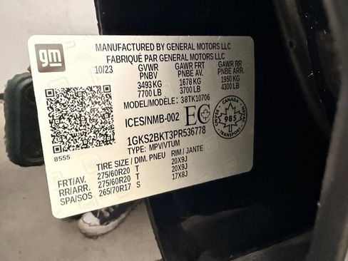 Used 2023 GMC Yukon SLT image 30