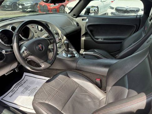 Used 2007 Pontiac Solstice GXP w/ Premium Package RWD image 13