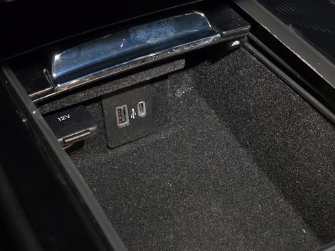 Used 2020 Lincoln Corsair FWD w/ Equipment Group 101A image 32