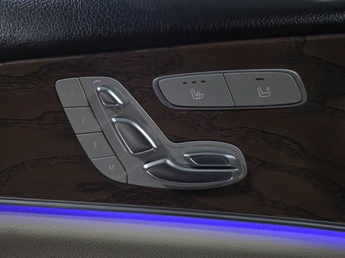 Used 2017 Mercedes-Benz E 400 4MATIC Wagon image 33