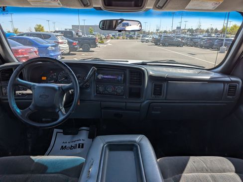 Used 2002 Chevrolet Silverado 2500 LS w/ Off-Road Skid Plate Pkg AWD/4WD image 22