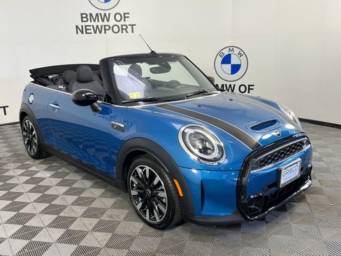 Used 2024 MINI Cooper S FWD image 1