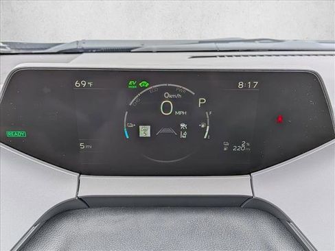 New 2026 Toyota Prius Plug-In Hybrid FWD image 11
