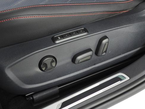 Used 2025 Volkswagen Jetta GLI Autobahn image 23