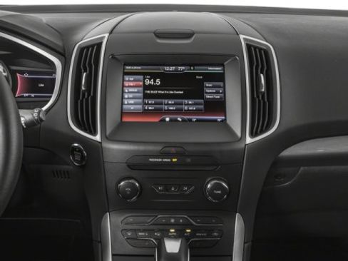 Used 2018 Ford Edge Titanium w/ Equipment Group 301A image 13