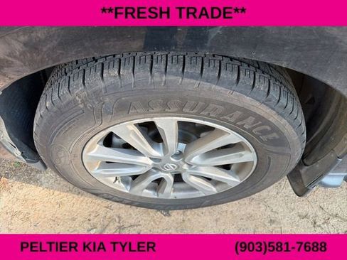 Used 2016 Nissan Pathfinder SL w/ SL Tech Package image 5