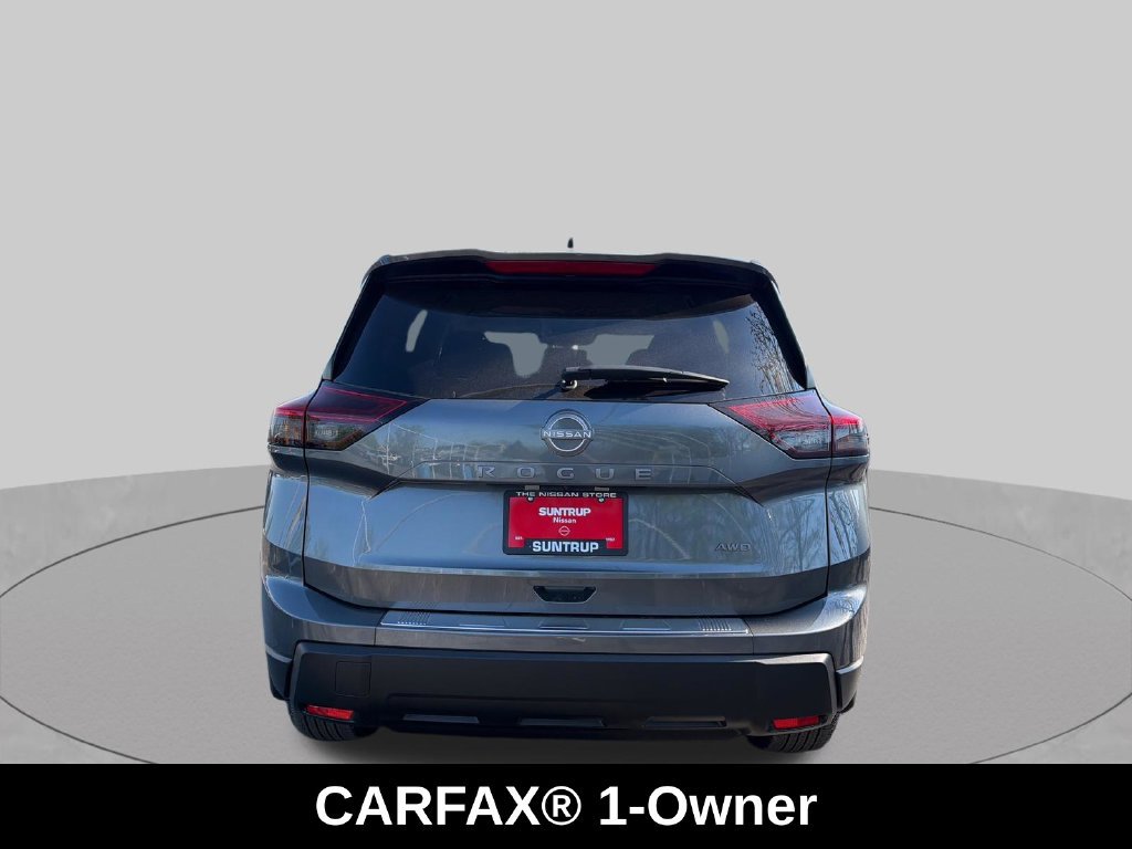 Certified 2026 Nissan Rogue SV AWD/4WD image 4
