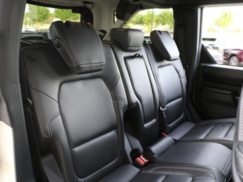 Used 2025 Ford Bronco Badlands AWD/4WD image 14