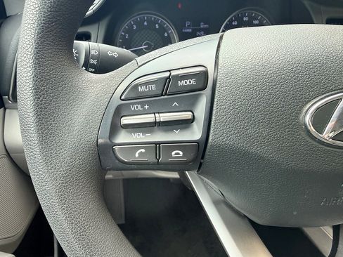 Used 2019 Hyundai Elantra SE FWD image 15