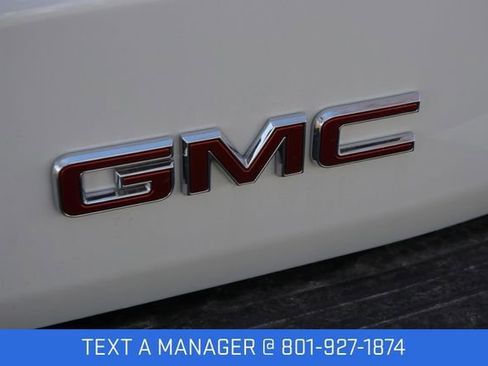 New 2026 GMC Yukon XL Denali w/ Sun & Power Step Package AWD/4WD image 9