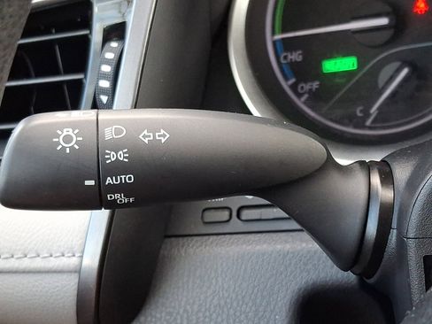 Used 2021 Toyota Camry LE FWD image 26