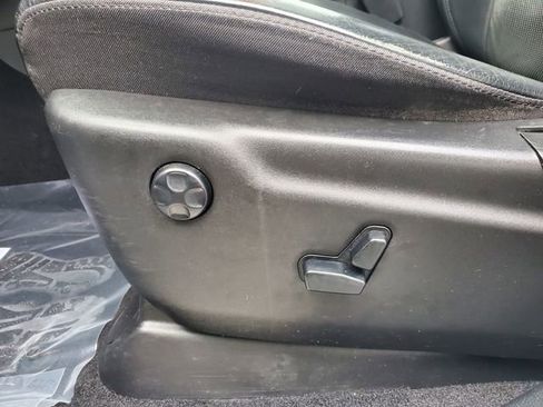 Used 2020 Jeep Grand Cherokee Limited w/ Luxury Group II image 22