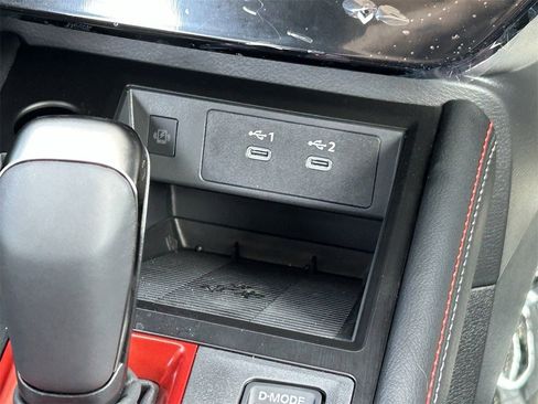 New 2026 Nissan Kicks SR image 21