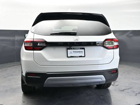 Used 2025 Honda Pilot EX-L image 6