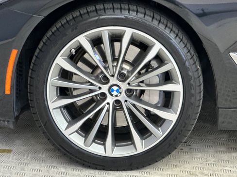 Certified 2023 BMW 530i w/ Executive Package image 11