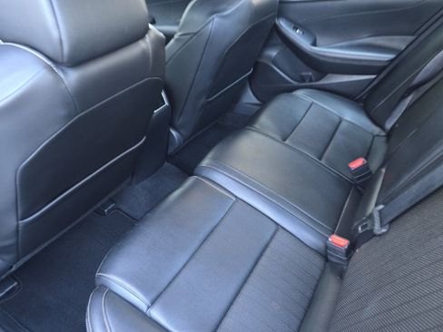 Used 2022 Nissan Maxima SV w/ Floor Mat Group FWD image 13