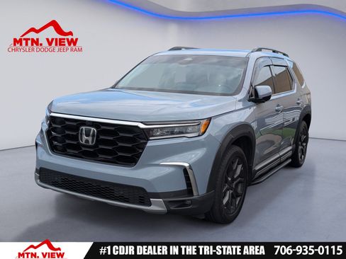 Used 2024 Honda Pilot Elite image 1