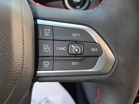 Used 2024 Jeep Compass Trailhawk AWD/4WD image 25