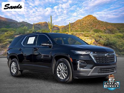 Used 2023 Chevrolet Traverse LT