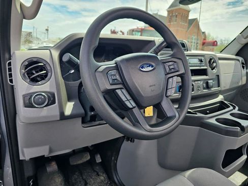 Used 2027 Ford E-350 and Econoline 350 Super Duty w/ Driver's Safety Package RWD image 4