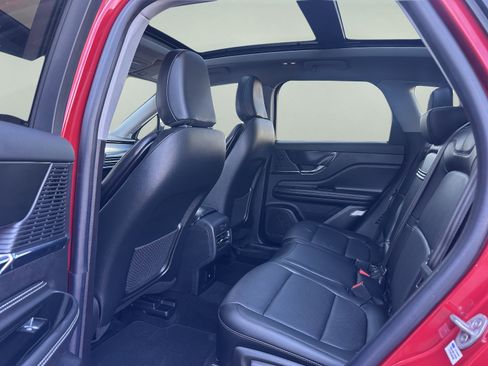 Used 2022 Lincoln Corsair AWD w/ Premium Package image 10