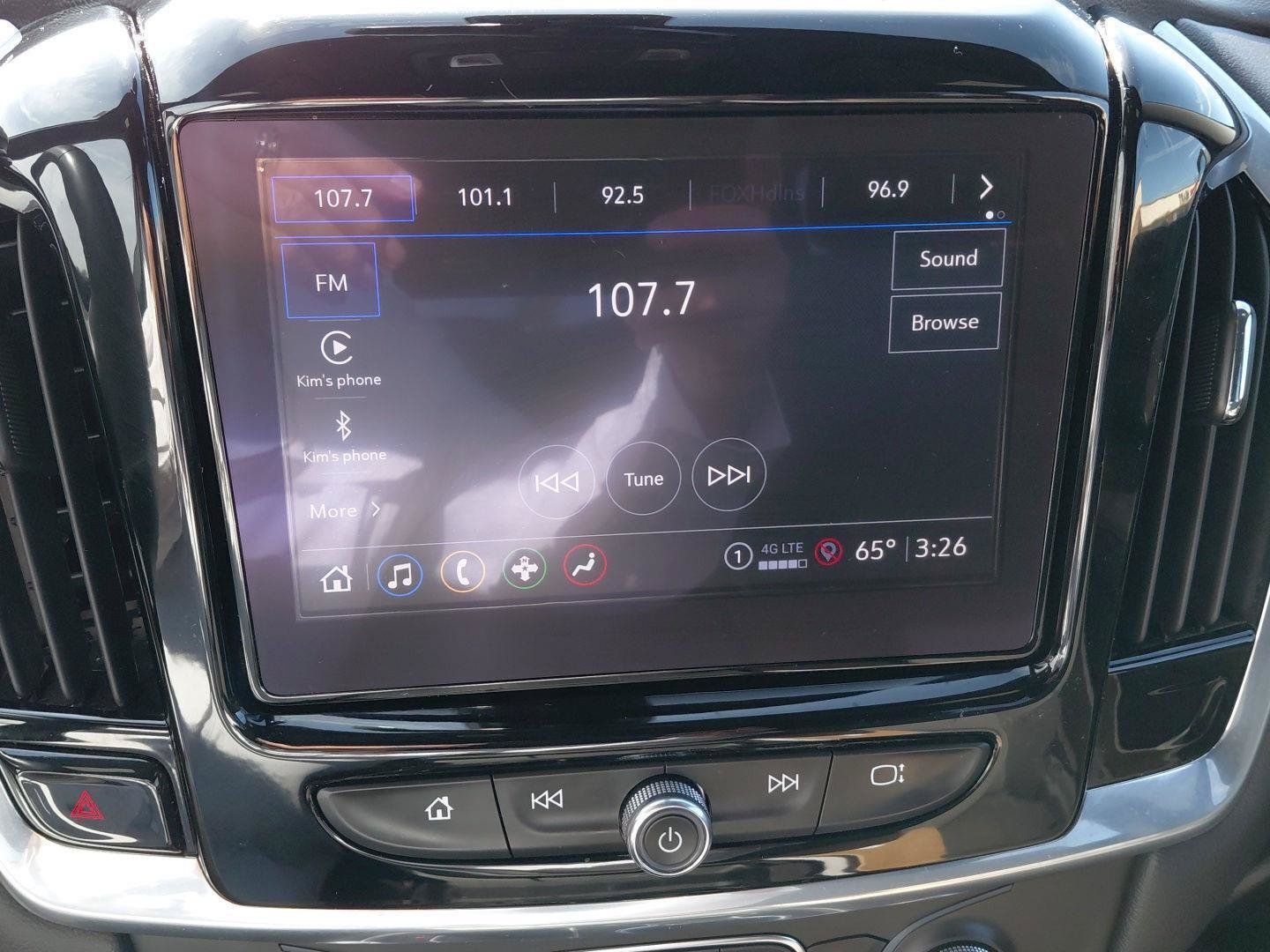 Used 2023 Chevrolet Traverse LT w/ Rear Camera Mirror Package AWD/4WD image 32